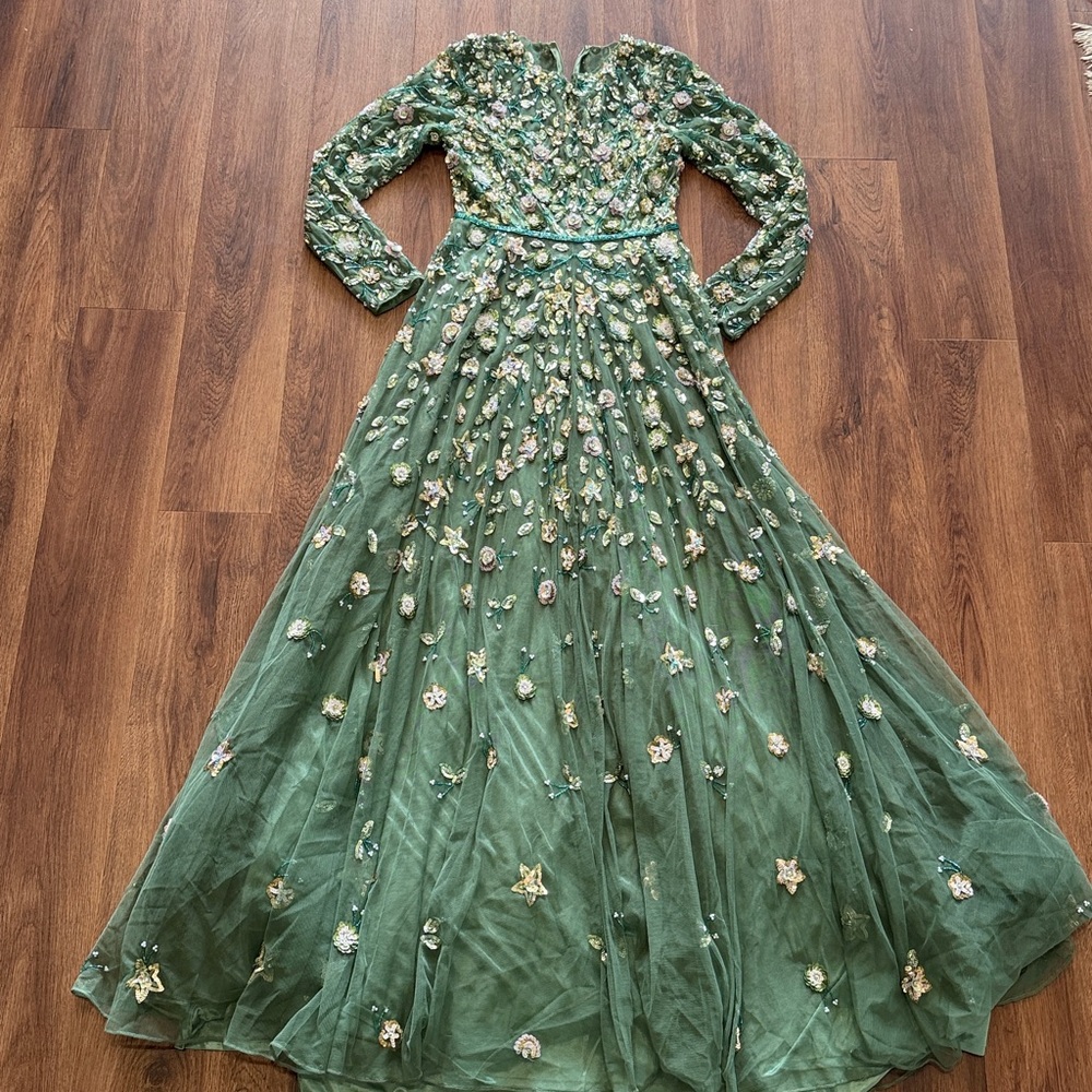 Mac Duggal Green Embellished Long Sleeve A Line Gown - Picture 4 of 9